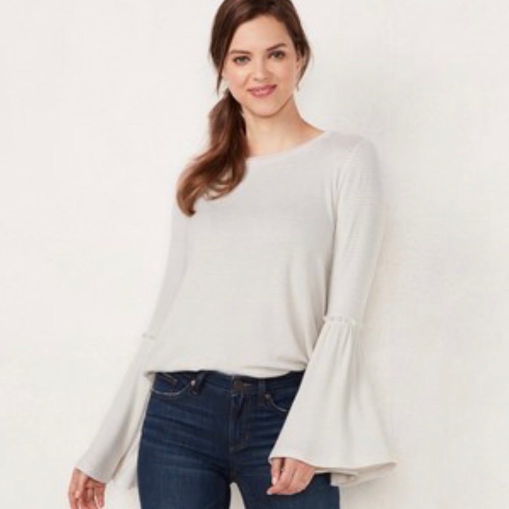 NWT LC Lauren Conrad bell sleeve top